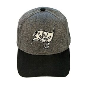 Tampa Bay Buccaneers Hat Heather Gray New Era 39Thirty Men's Fitted Small Medium